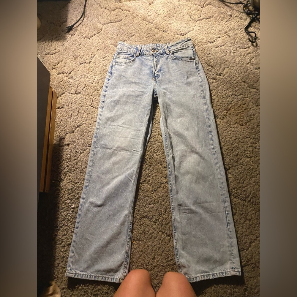 h&m high waisted 90s baggy jeans
